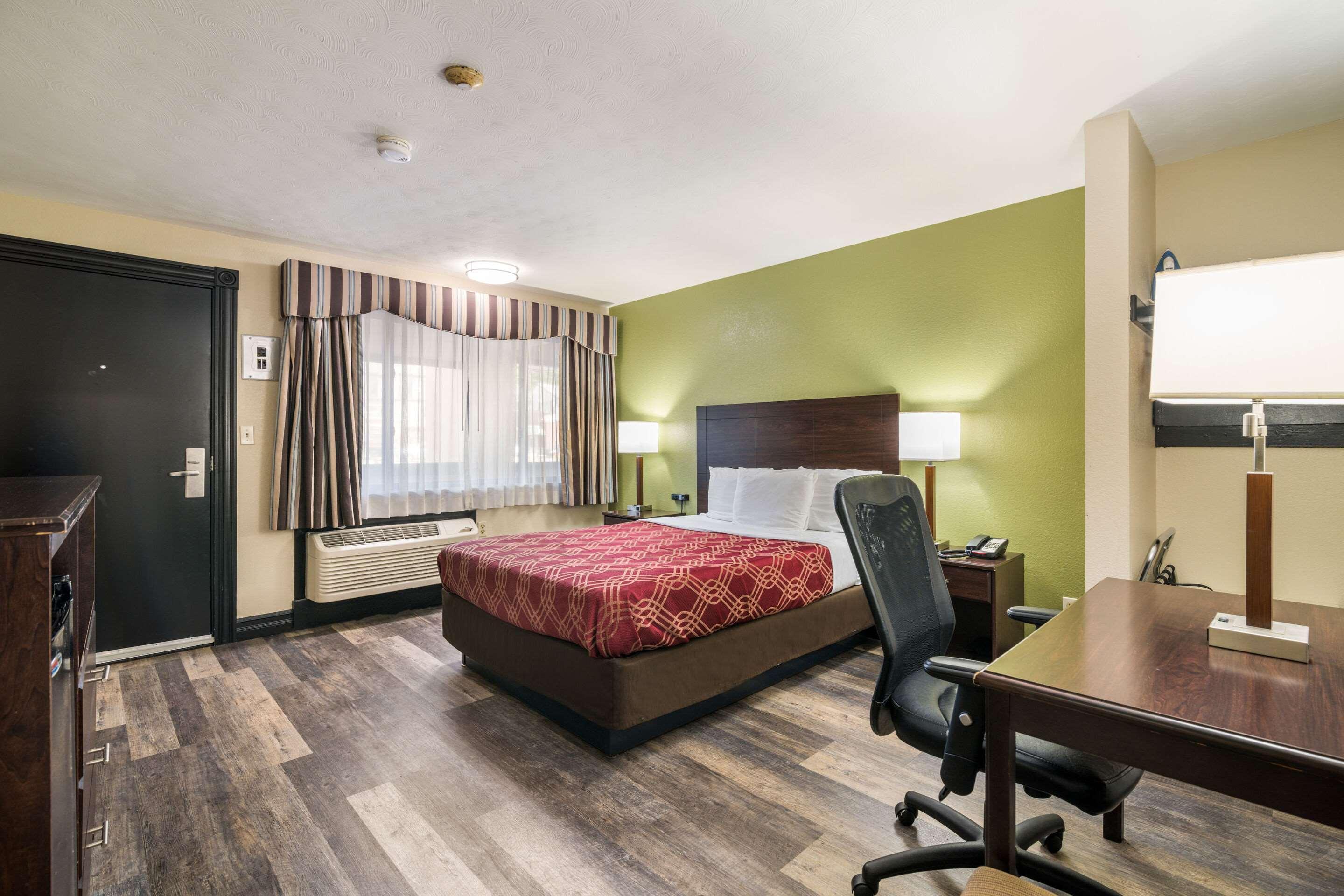 Econo Lodge Boston-Malden Kültér fotó