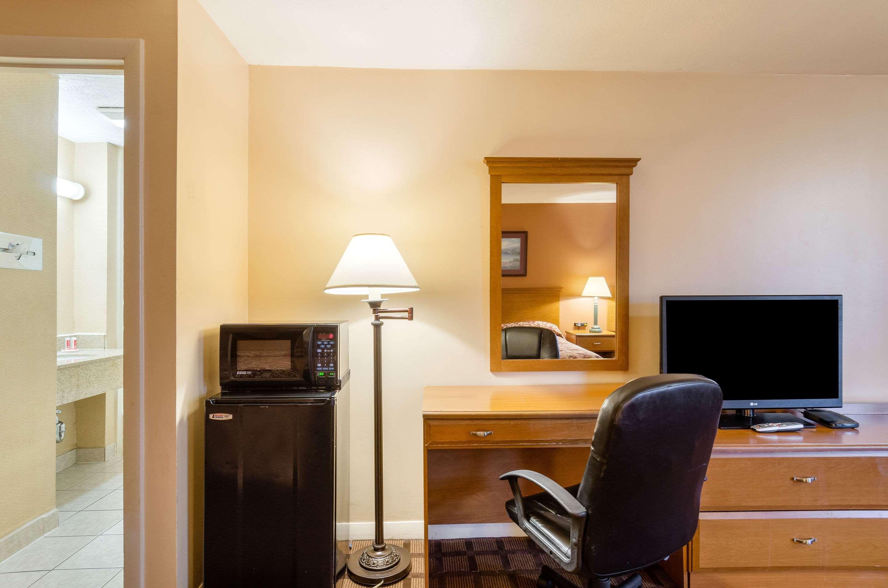 Econo Lodge Boston-Malden Kültér fotó